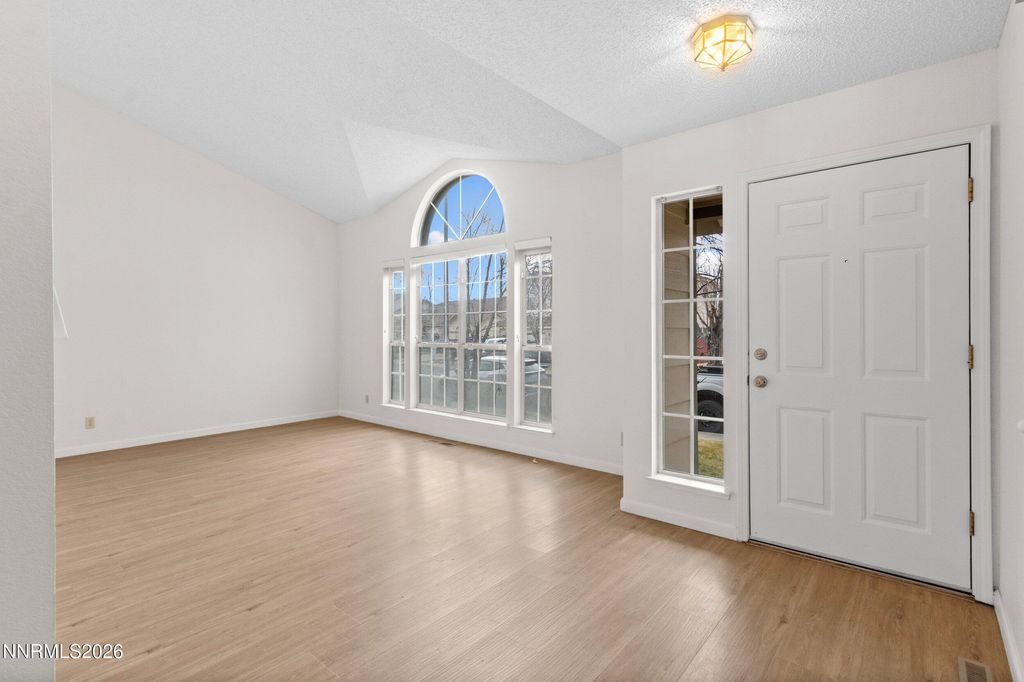 Image 5 of property listing at 4547 Canyon Ridge Lane, Reno, NV 89523