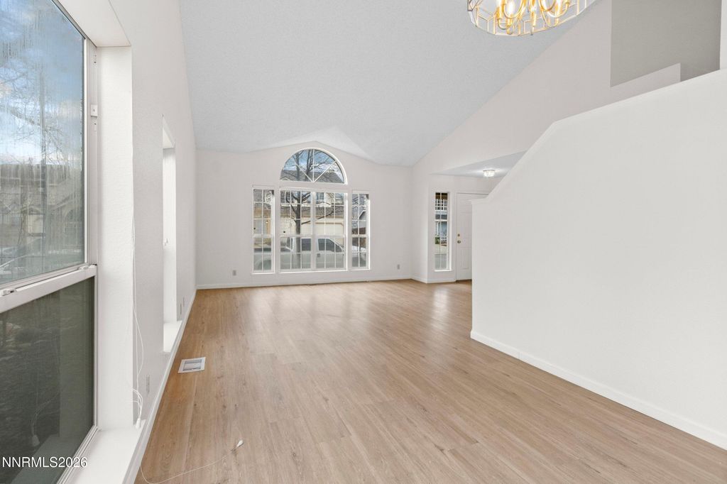 Image 7 of property listing at 4547 Canyon Ridge Lane, Reno, NV 89523