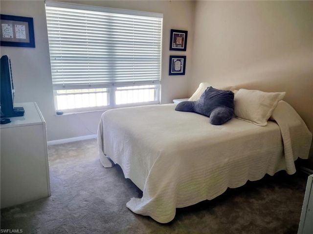 4417 Country Club BLVD B8, Cape Coral, FL 33904