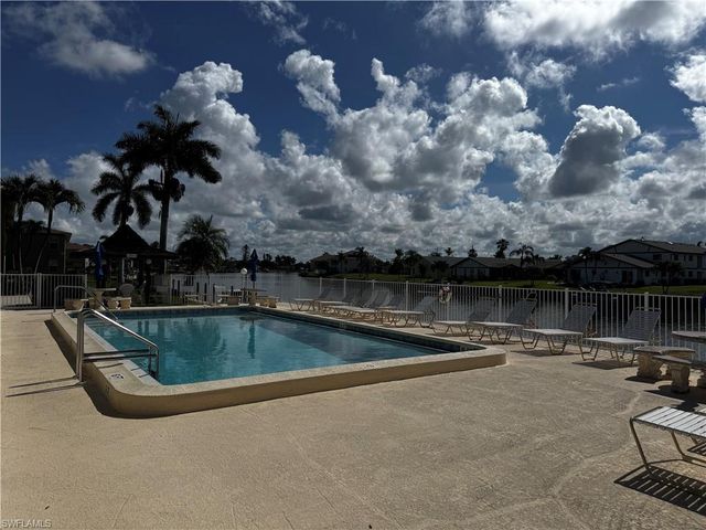 4417 Country Club BLVD B8, Cape Coral, FL 33904