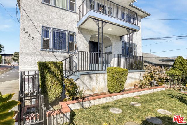 1437 Lucile Avenue, Los Angeles, CA 90026