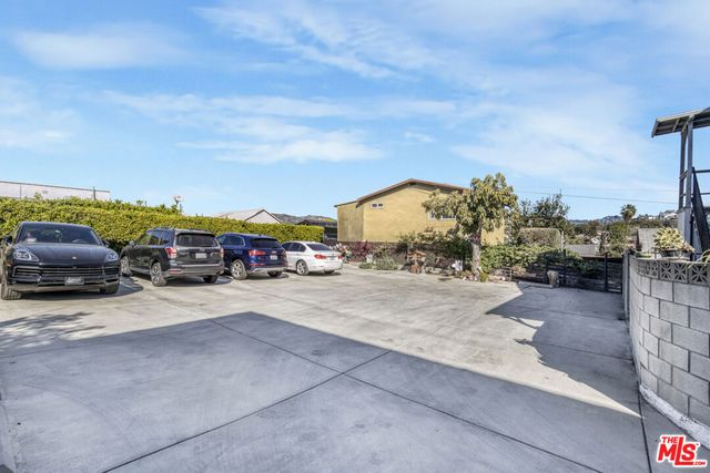 1437 Lucile Avenue, Los Angeles, CA 90026