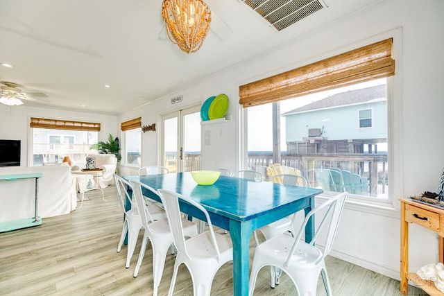 21321 Gulf, Galveston, TX 77554