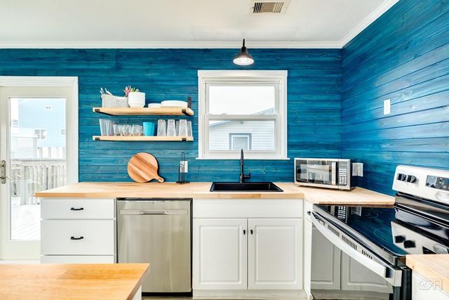 21321 Gulf, Galveston, TX 77554