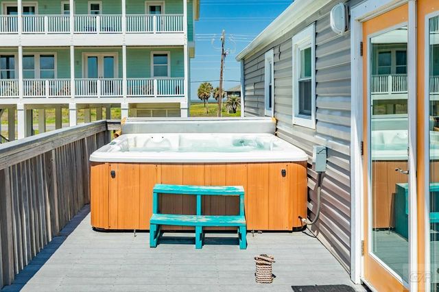 21321 Gulf, Galveston, TX 77554