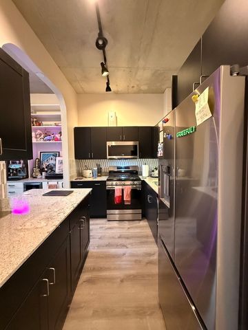 235 W Van Buren Street 1519, Chicago, IL 60607