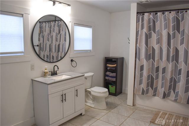 4267 W Franklin Street, Sugarcreek Twp, OH 45305