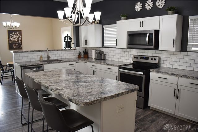 4267 W Franklin Street, Sugarcreek Twp, OH 45305