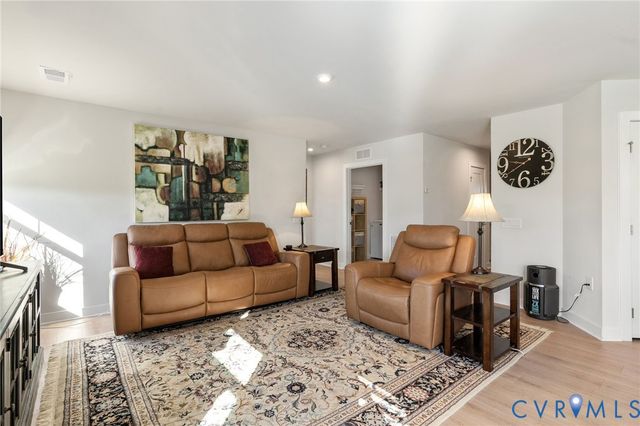 7735 Medalist Ln, New Kent, VA 23124