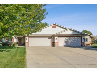1419 Blue Jay Place, New Richmond, WI 54017