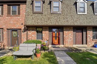 15 WINDSOR PASS #15, Horsham, PA 19044