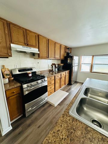 7500 Elmhurst Road 405, Des Plaines, IL 60018