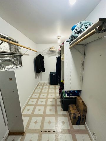 7500 Elmhurst Road 405, Des Plaines, IL 60018