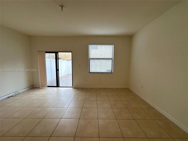 9374 W 32nd Ln, Hialeah, FL 33018