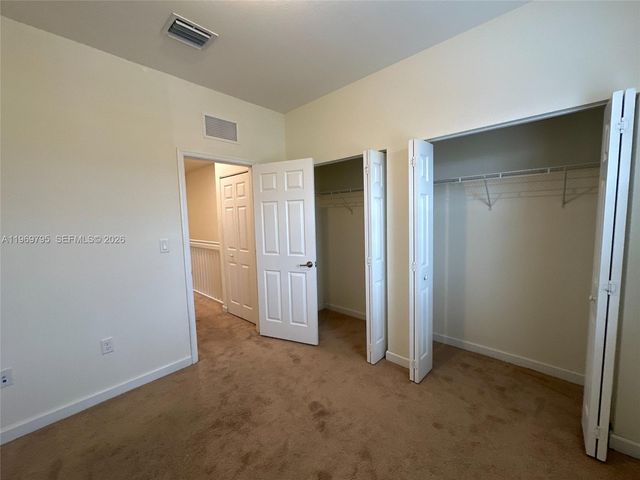 9374 W 32nd Ln, Hialeah, FL 33018