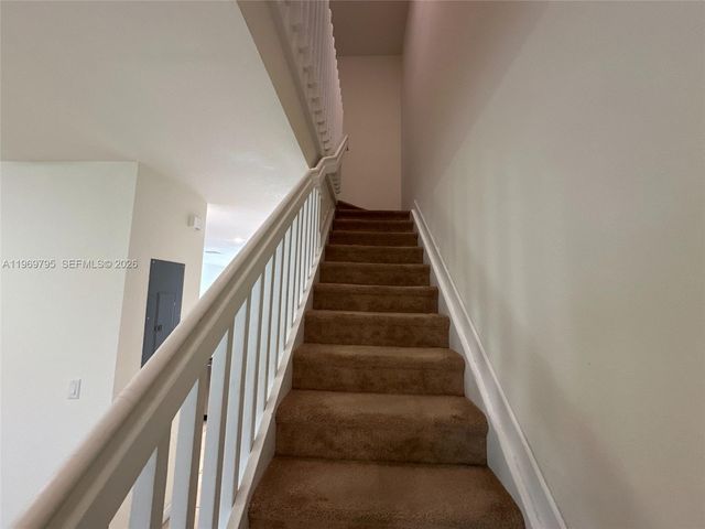 9374 W 32nd Ln, Hialeah, FL 33018