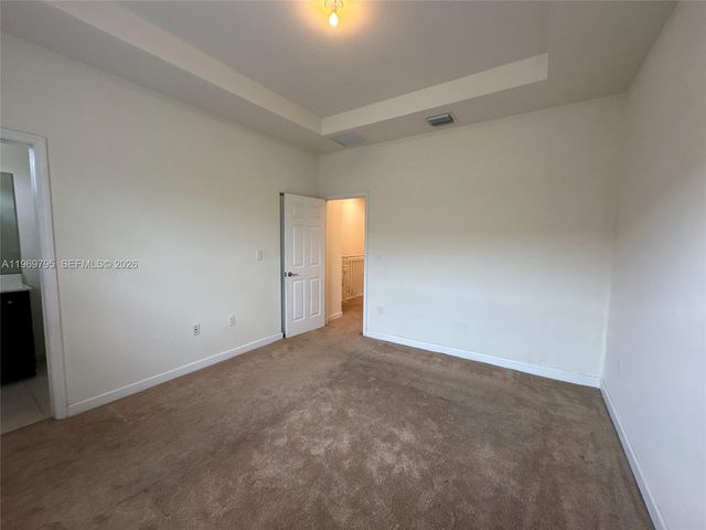 9374 W 32nd Ln, Hialeah, FL 33018