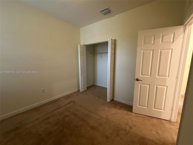 9374 W 32nd Ln, Hialeah, FL 33018