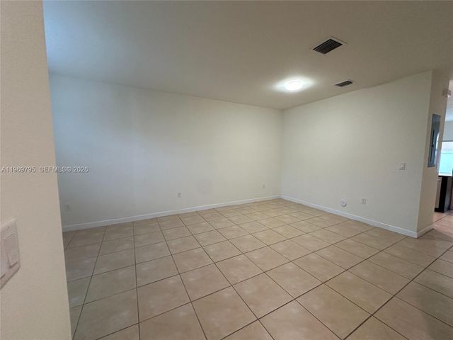 9374 W 32nd Ln, Hialeah, FL 33018