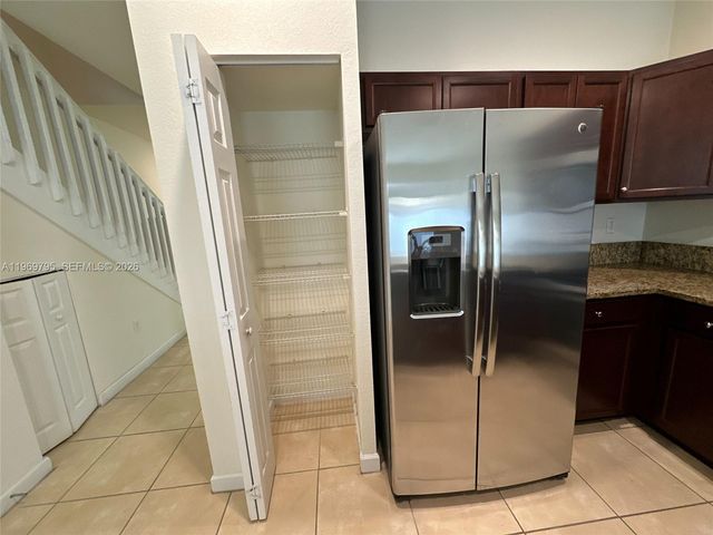 9374 W 32nd Ln, Hialeah, FL 33018