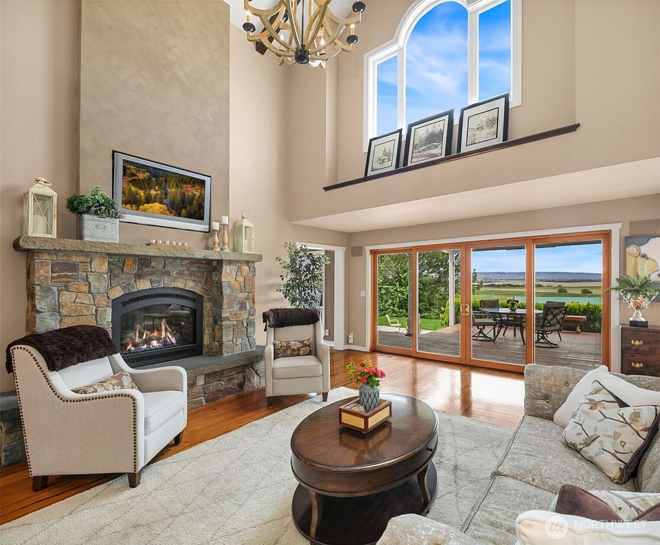 Image 13 of property listing at 1401 Emerson Road, Ellensburg, WA 98926