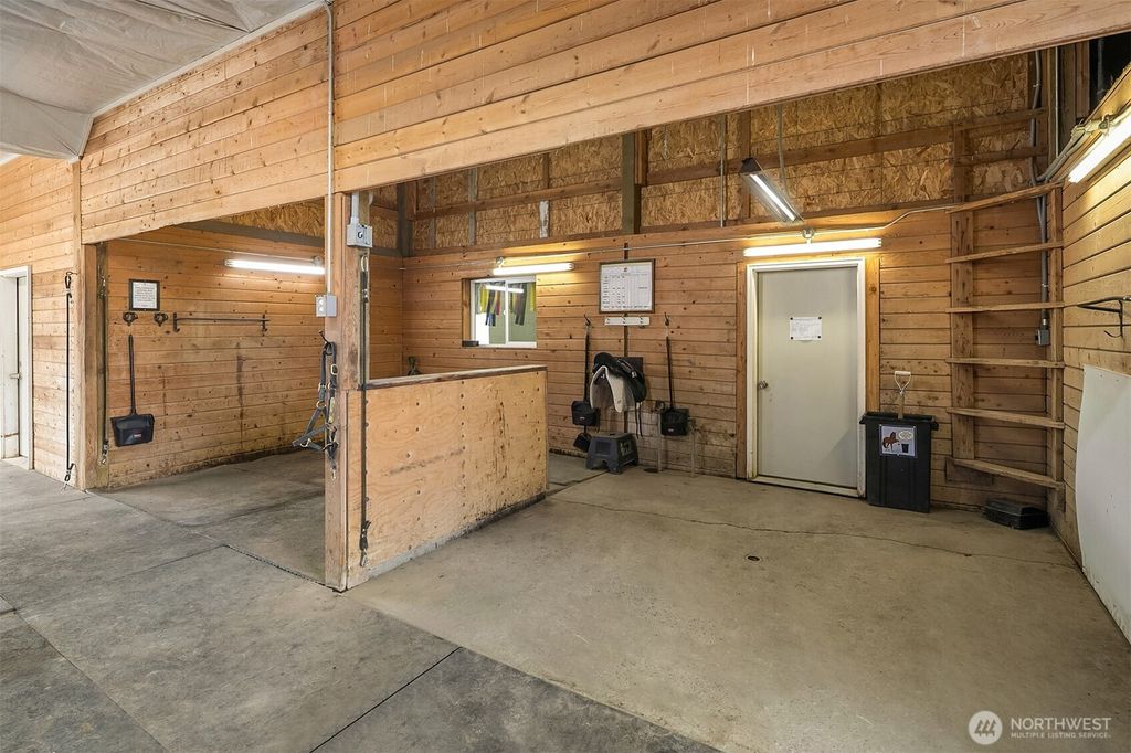 Image 33 of property listing at 1401 Emerson Road, Ellensburg, WA 98926