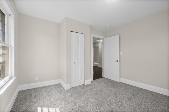892 Marshall Avenue, Saint Paul, MN 55104