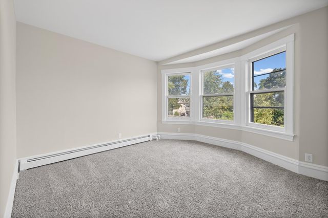 892 Marshall Avenue, Saint Paul, MN 55104