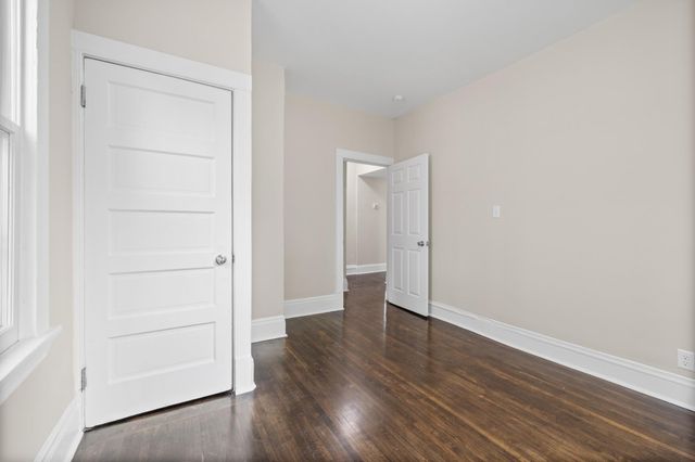 892 Marshall Avenue, Saint Paul, MN 55104