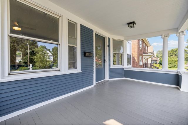 892 Marshall Avenue, Saint Paul, MN 55104