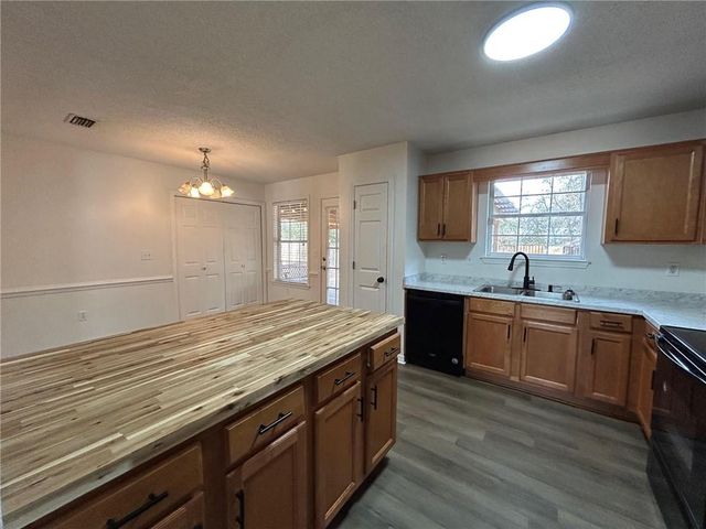 112 Cluster Oaks Court, Foley, AL 36535