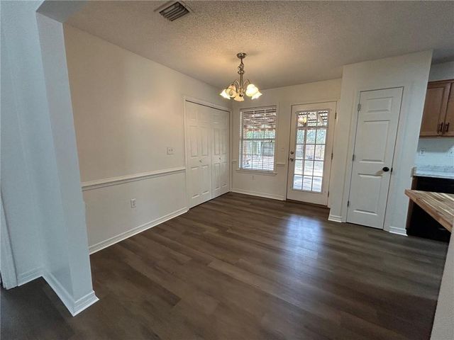 112 Cluster Oaks Court, Foley, AL 36535