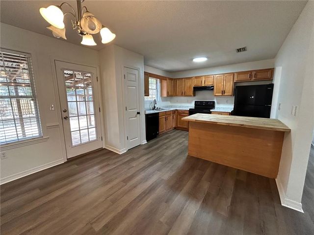 112 Cluster Oaks Court, Foley, AL 36535