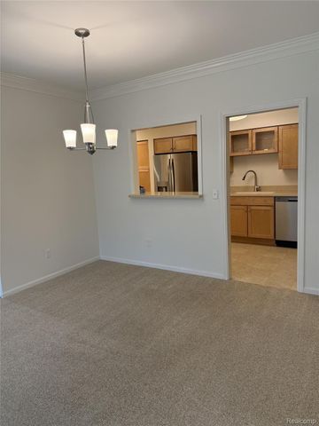 4040 Greenleaf Circle 110, Kalamazoo, MI 49008