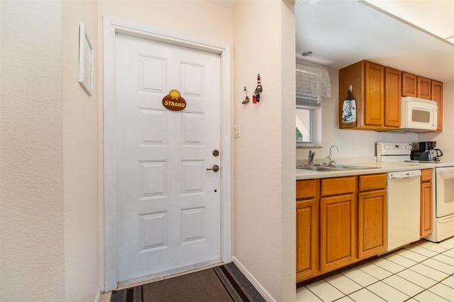 2700 MAGDALINA DRIVE 2B, Punta Gorda, FL 33950