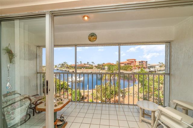 2700 MAGDALINA DRIVE 2B, Punta Gorda, FL 33950