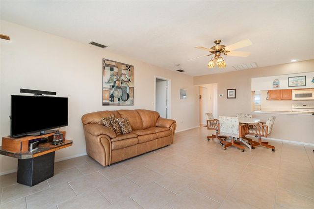 2700 MAGDALINA DRIVE 2B, Punta Gorda, FL 33950