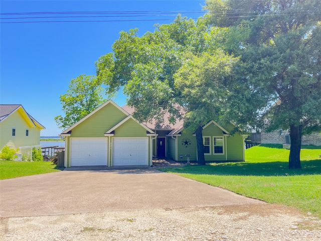 231 Memphis Bell, Trinity, TX 75862
