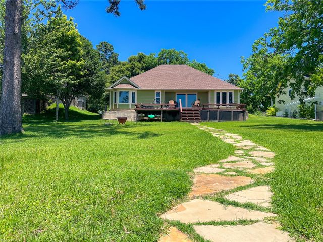 231 Memphis Bell, Trinity, TX 75862