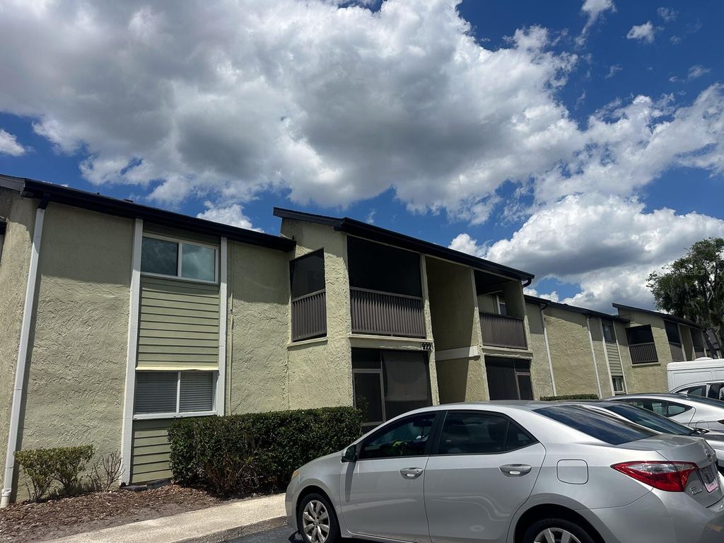 922 LAKE DESTINY ROAD H, Altamonte Springs, FL 32714