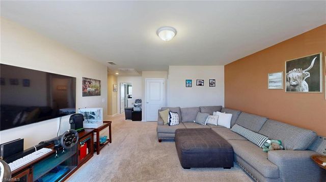 3723 Boxwood Court, Thomasville, NC 27360