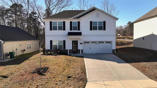 3723 Boxwood Court, Thomasville, NC 27360