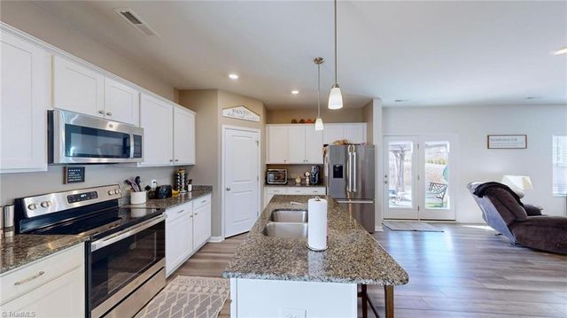 3723 Boxwood Court, Thomasville, NC 27360