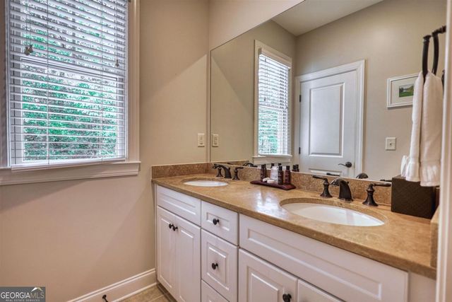 1100 Starboard Drive, Greensboro, GA 30642