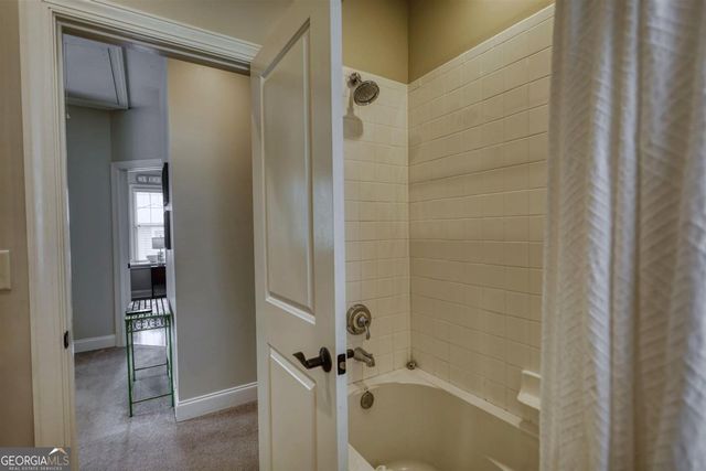 1100 Starboard Drive, Greensboro, GA 30642