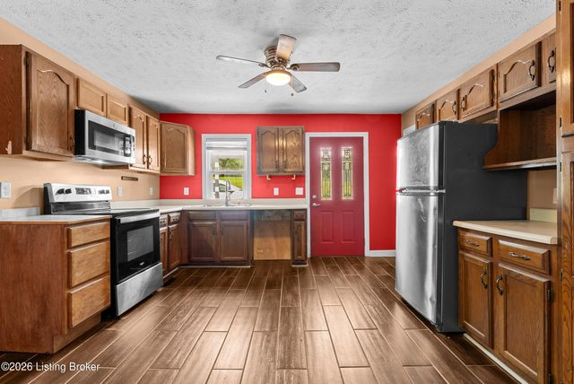 713 Saint John Rd, Elizabethtown, KY 42701
