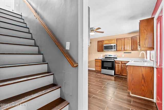 713 Saint John Rd, Elizabethtown, KY 42701