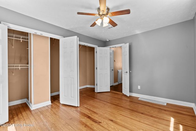 713 Saint John Rd, Elizabethtown, KY 42701