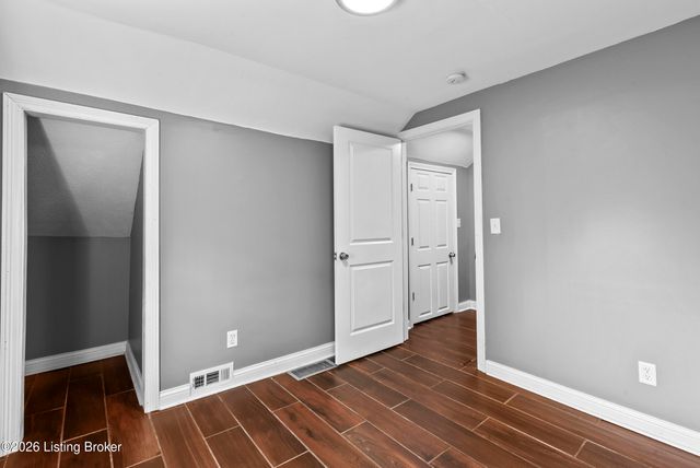 713 Saint John Rd, Elizabethtown, KY 42701