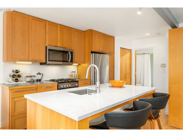 1310 Se 14th Ave 3, Portland, OR 97214